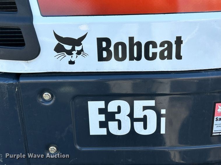 image for item EK4009 2017 Bobcat E35i mini excavator