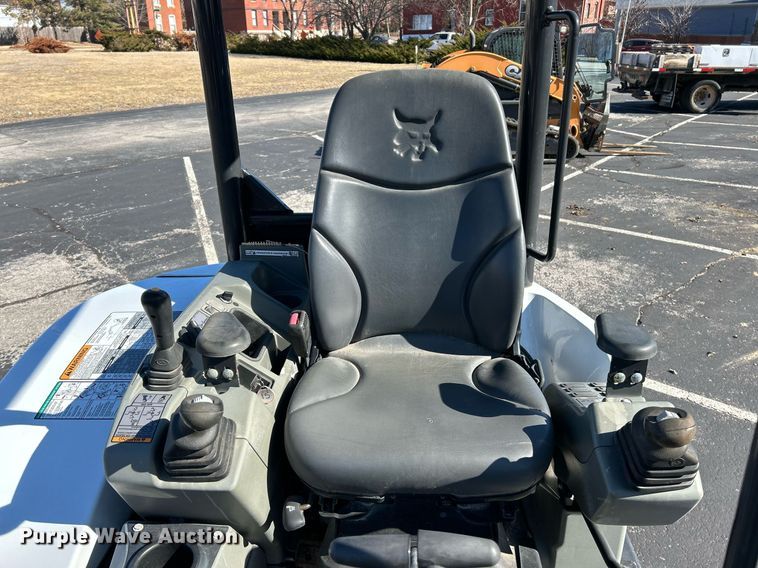 image for item EK4009 2017 Bobcat E35i mini excavator