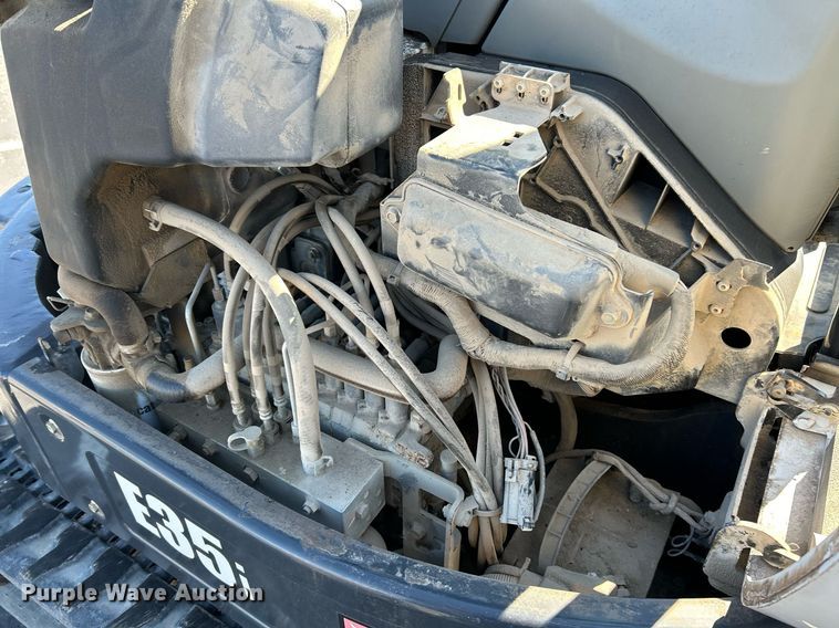 image for item EK4009 2017 Bobcat E35i mini excavator