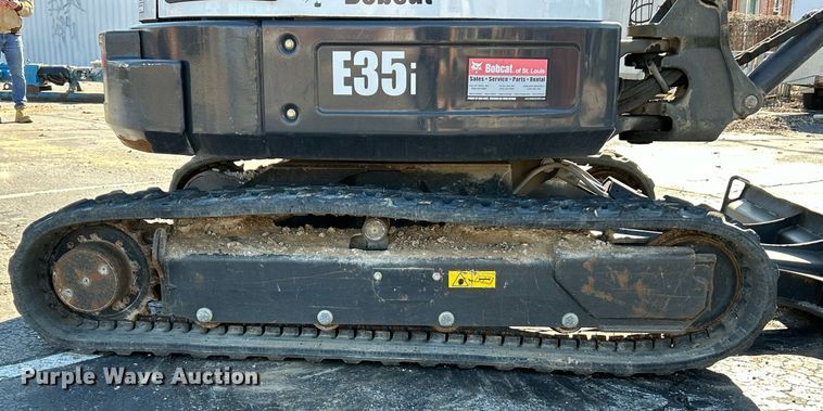 image for item EK4009 2017 Bobcat E35i mini excavator