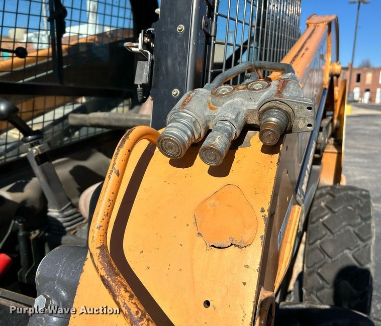 image for item EK4010 2011 Case SV250 skid steer loader