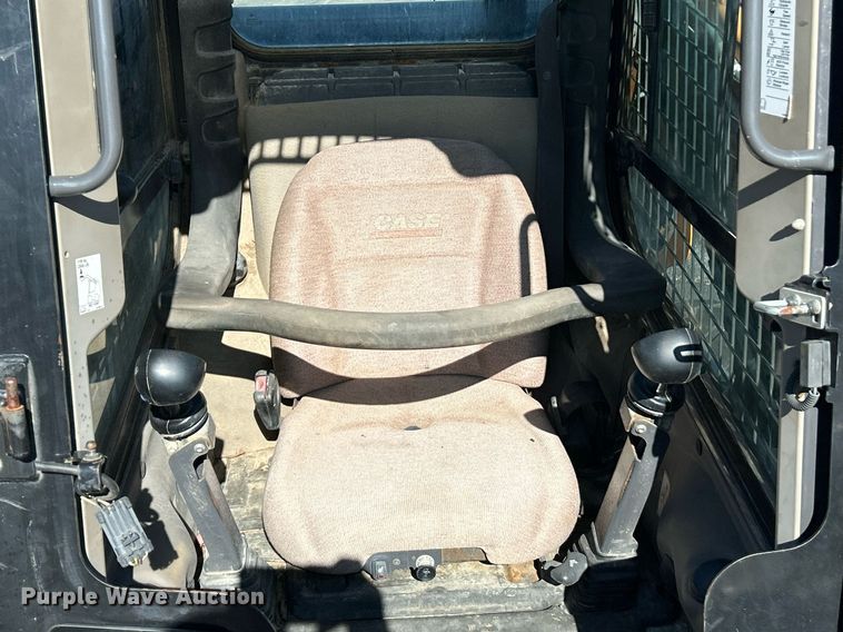 image for item EK4010 2011 Case SV250 skid steer loader