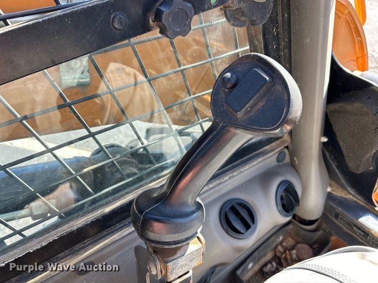 image for item EK4010 2011 Case SV250 skid steer loader