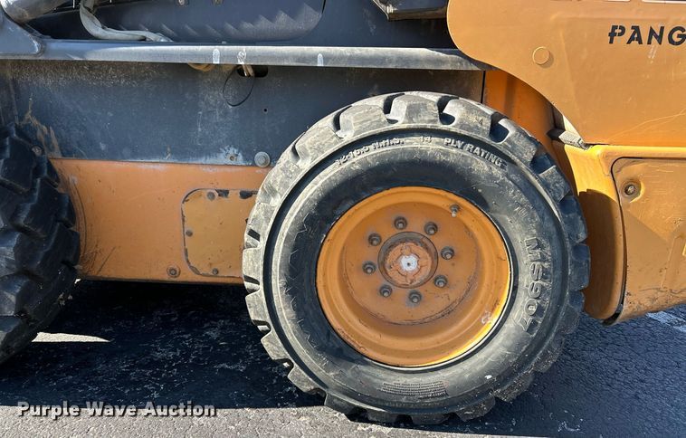 image for item EK4010 2011 Case SV250 skid steer loader