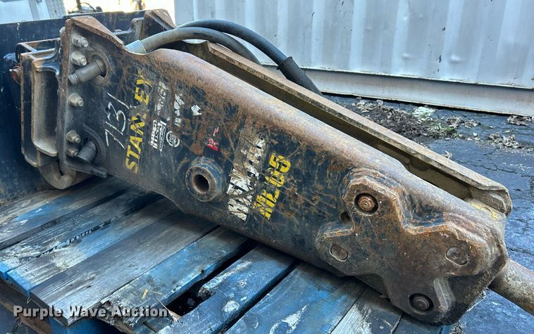 image for item EK4013 Stanley MB05 breaker