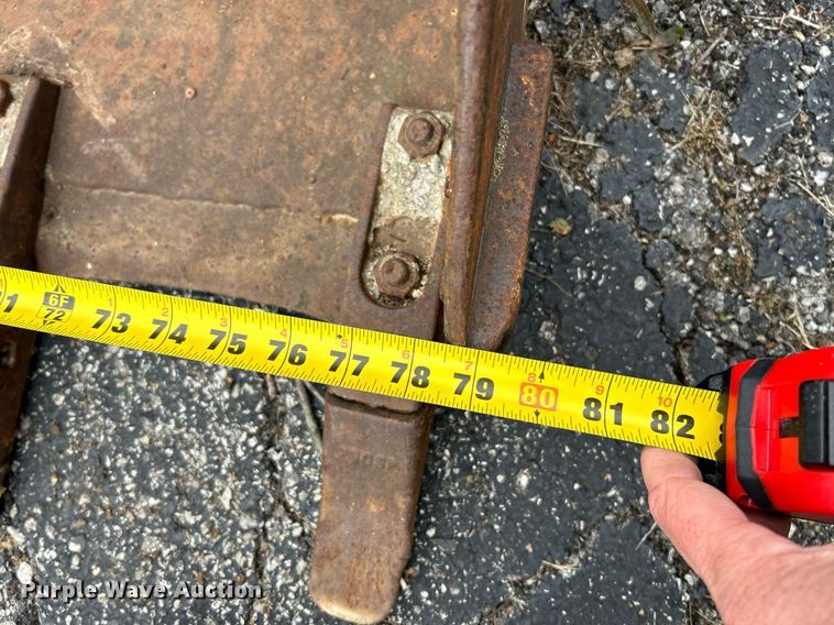 image for item EK4040 2005 Bobcat S300 skid steer loader