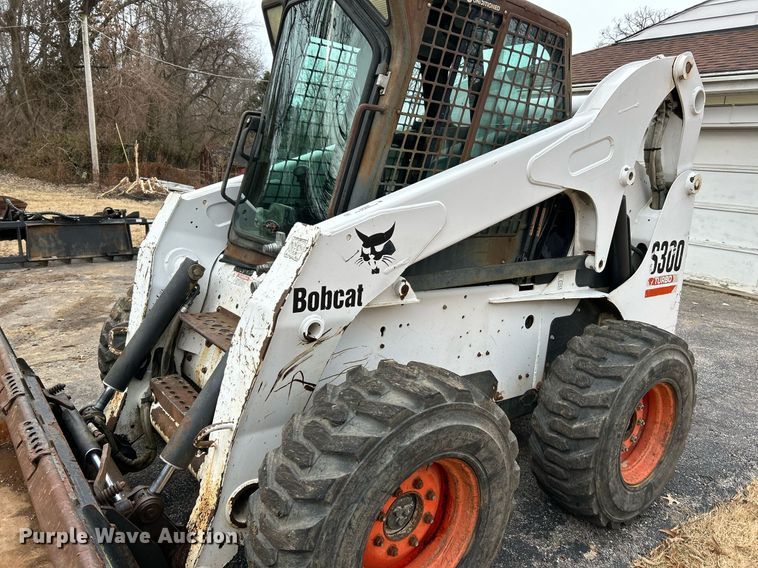 image for item EK4040 2005 Bobcat S300 skid steer loader