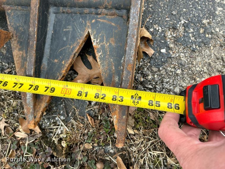 image for item EK4041 Dirt Dog BRGR84 skid steer rock grapple bucket