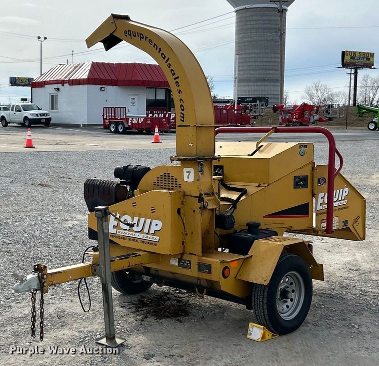 image for item EK4056 2015 Vermeer BC700XL wood chipper