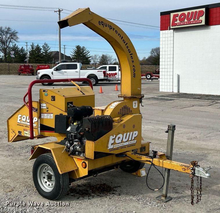 image for item EK4056 2015 Vermeer BC700XL wood chipper