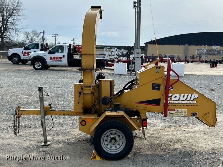 image for item EK4056 2015 Vermeer BC700XL wood chipper