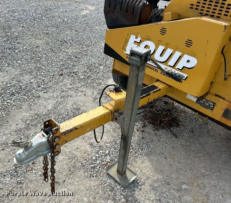 image for item EK4056 2015 Vermeer BC700XL wood chipper