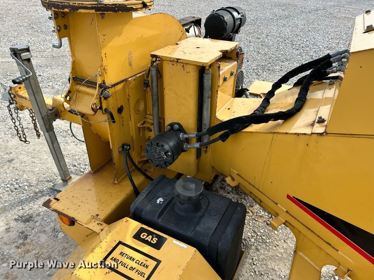 image for item EK4056 2015 Vermeer BC700XL wood chipper