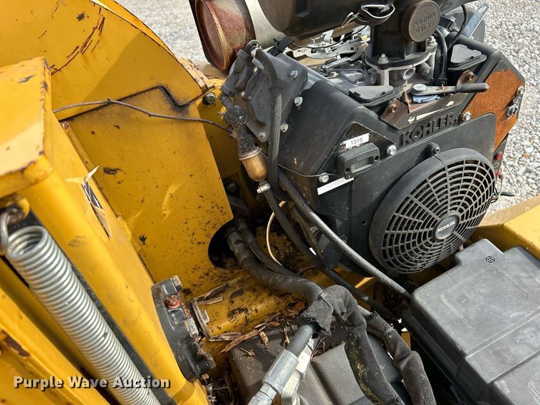 image for item EK4056 2015 Vermeer BC700XL wood chipper