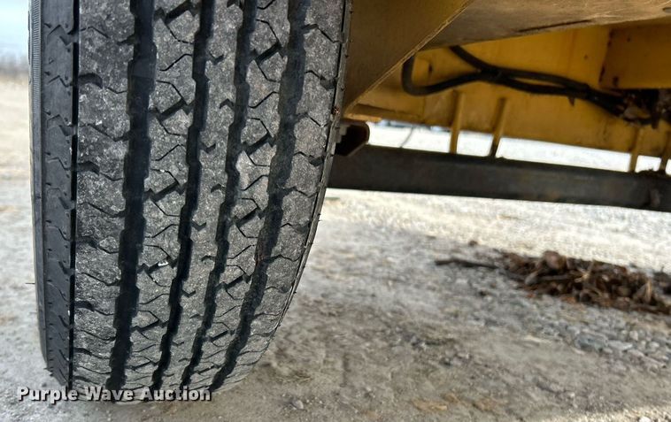 image for item EK4056 2015 Vermeer BC700XL wood chipper