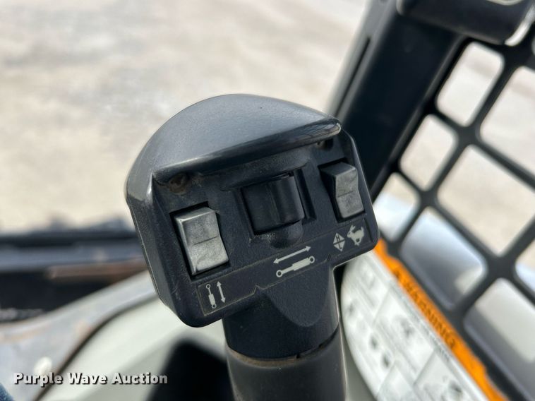 image for item EK4057 2014 Bobcat T450 tracked skid steer loader