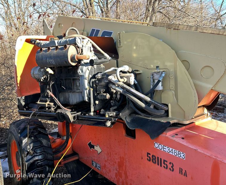 image for item EK4093 2005 JLG 600S boom lift