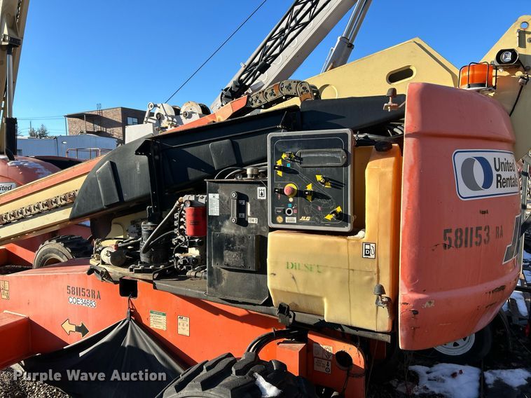 image for item EK4093 2005 JLG 600S boom lift