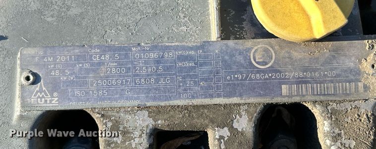 image for item EK4093 2005 JLG 600S boom lift