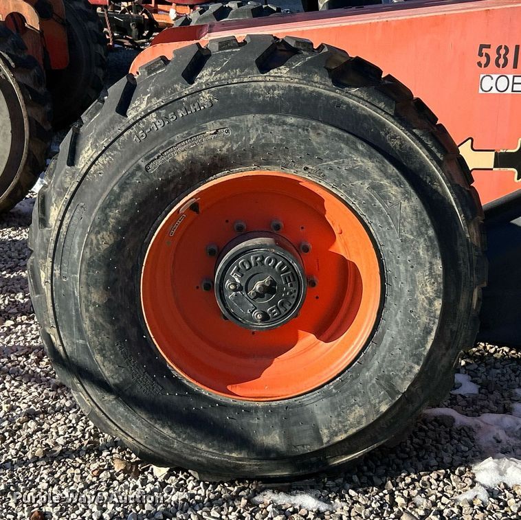 image for item EK4093 2005 JLG 600S boom lift