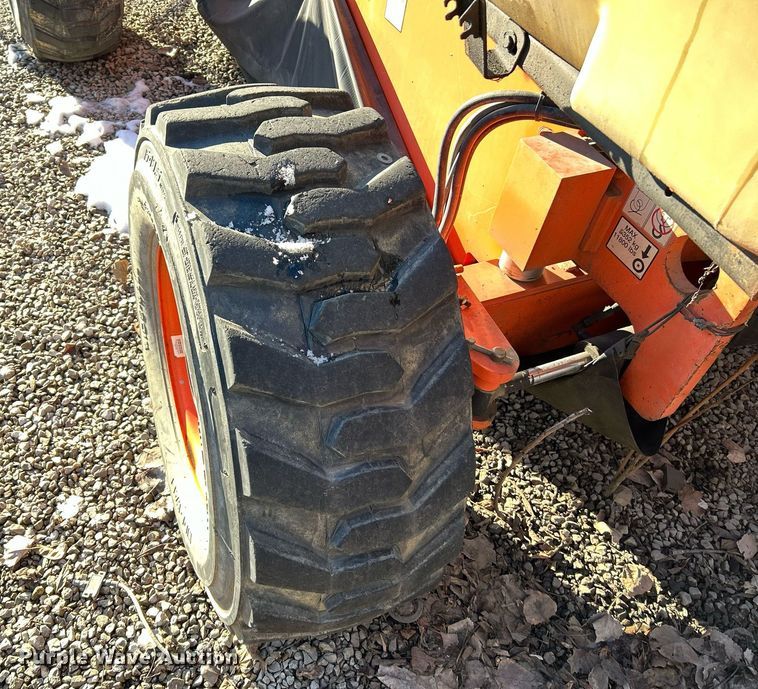 image for item EK4093 2005 JLG 600S boom lift