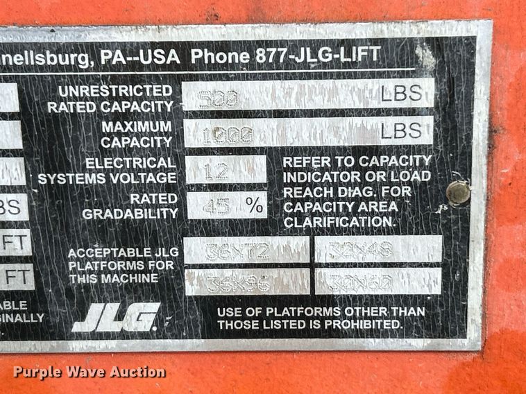 image for item EK4093 2005 JLG 600S boom lift