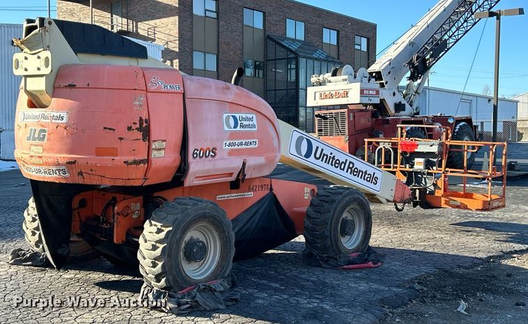 image for item EK4094 2008 JLG 600S boom lift