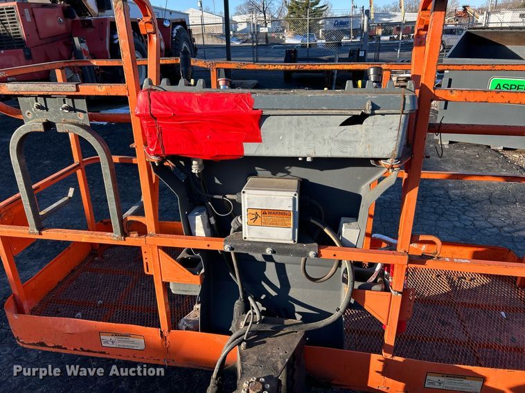 image for item EK4094 2008 JLG 600S boom lift