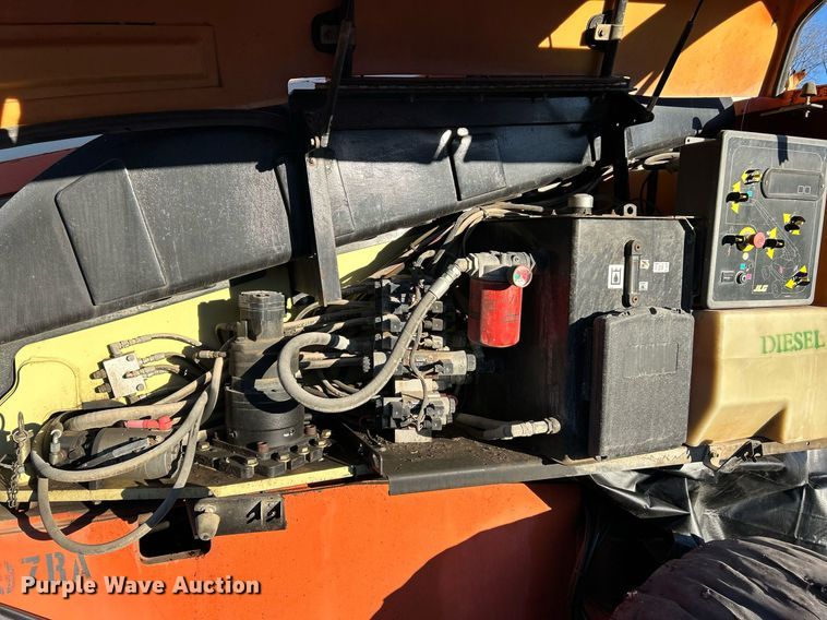 image for item EK4094 2008 JLG 600S boom lift