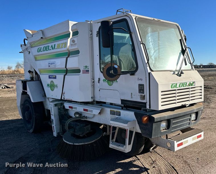 image for item EK9984 2011 Global MX3 street sweeper truck