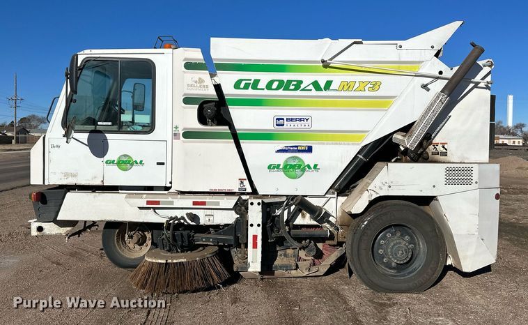 image for item EK9984 2011 Global MX3 street sweeper truck