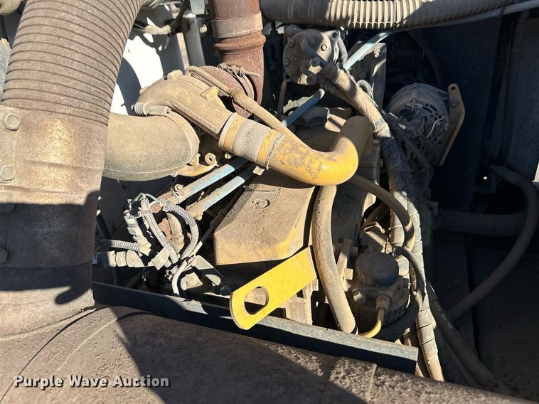 image for item EK9984 2011 Global MX3 street sweeper truck