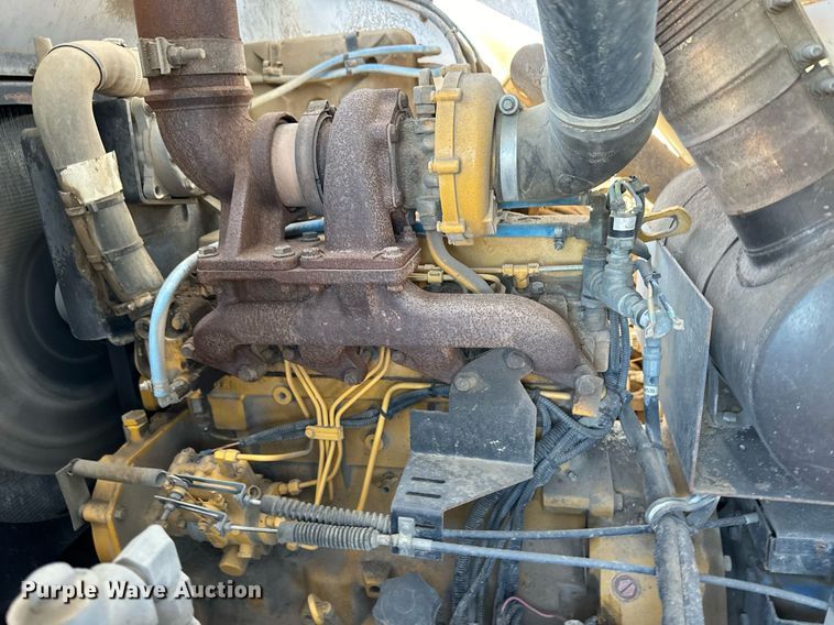 image for item EK9984 2011 Global MX3 street sweeper truck