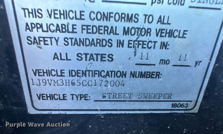 image for item EK9984 2011 Global MX3 street sweeper truck