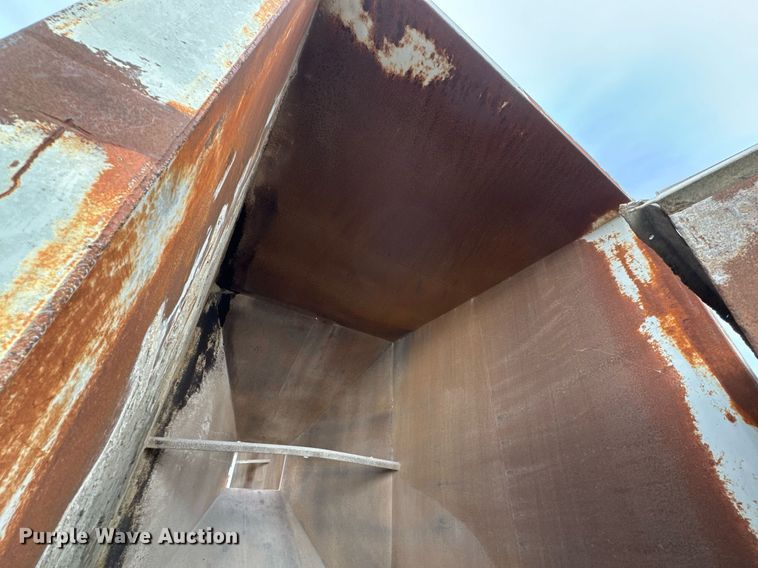 image for item HL9229 (2) gravity feed bins