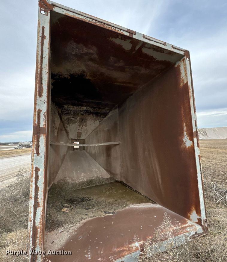 image for item HL9229 (2) gravity feed bins