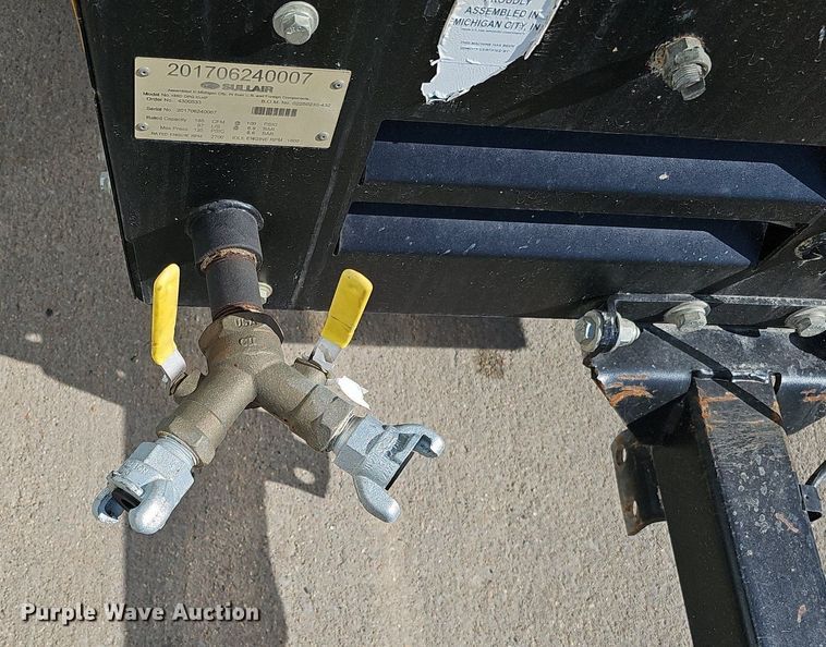 image for item IO9847 2017 Sullair 185D DPQ KU4F air compressor