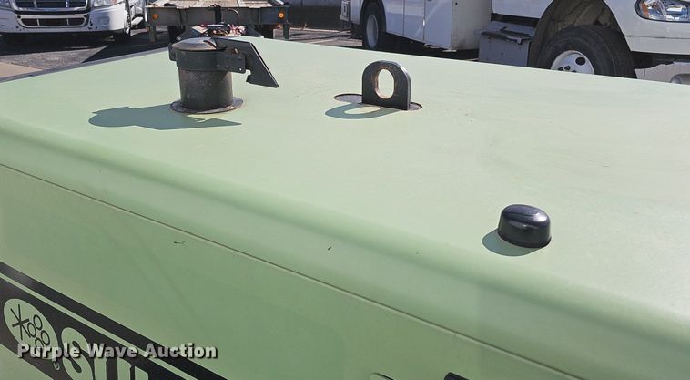 image for item IO9847 2017 Sullair 185D DPQ KU4F air compressor