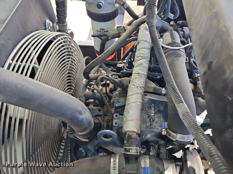 image for item IO9847 2017 Sullair 185D DPQ KU4F air compressor