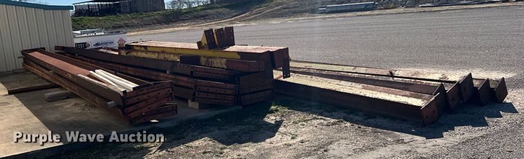 image for item JS9975 40' x 200' x 20' building frame