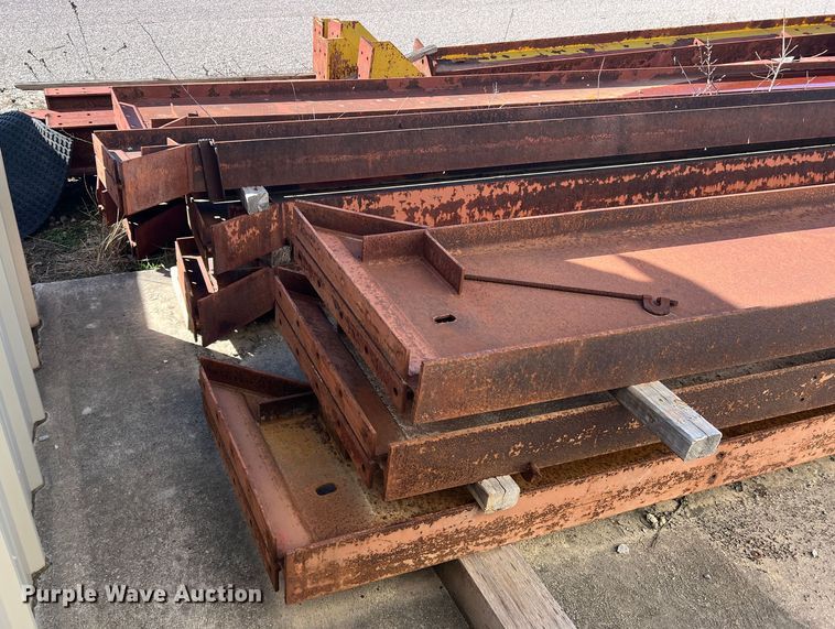 image for item JS9975 40' x 200' x 20' building frame