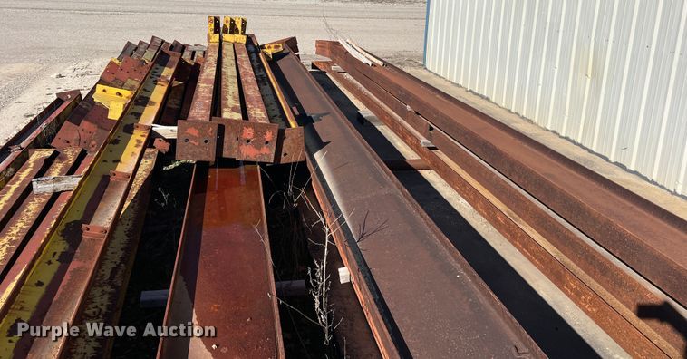 image for item JS9975 40' x 200' x 20' building frame