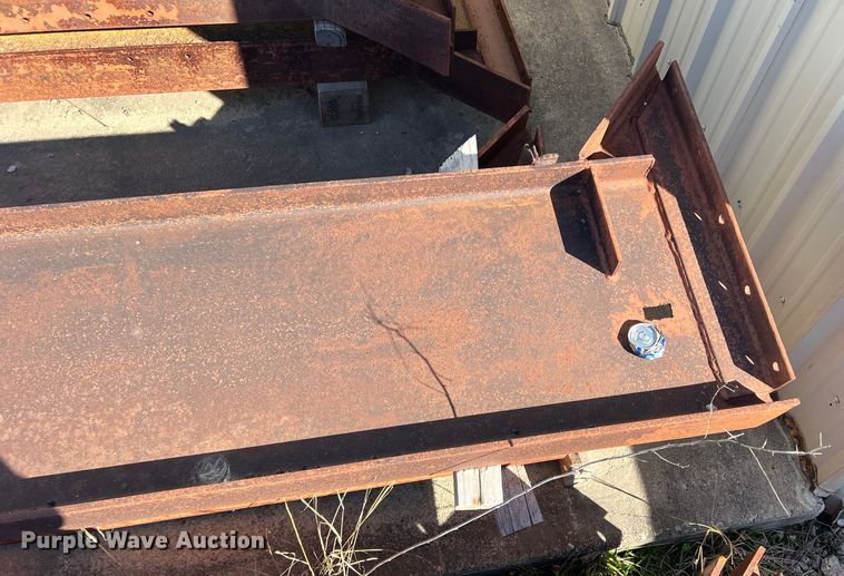 image for item JS9975 40' x 200' x 20' building frame