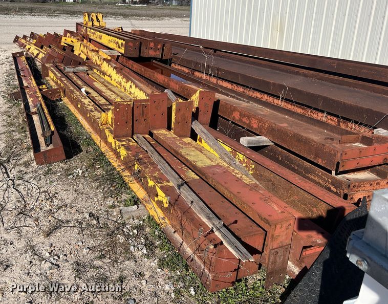 image for item JS9975 40' x 200' x 20' building frame