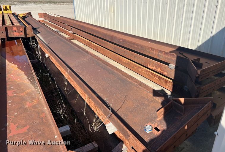 image for item JS9975 40' x 200' x 20' building frame