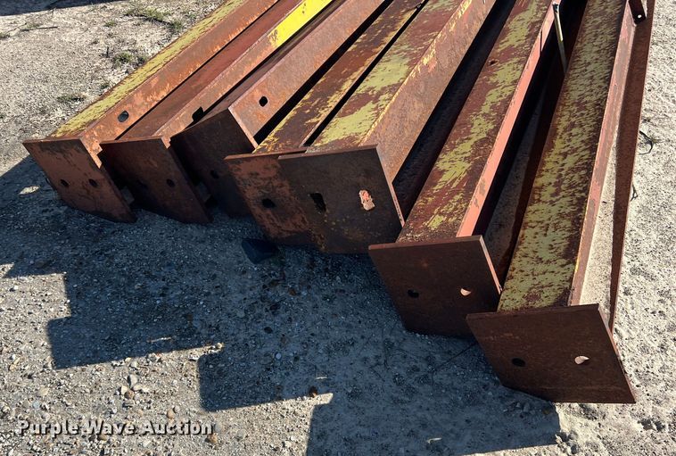 image for item JS9975 40' x 200' x 20' building frame