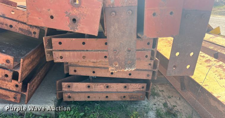 image for item JS9975 40' x 200' x 20' building frame