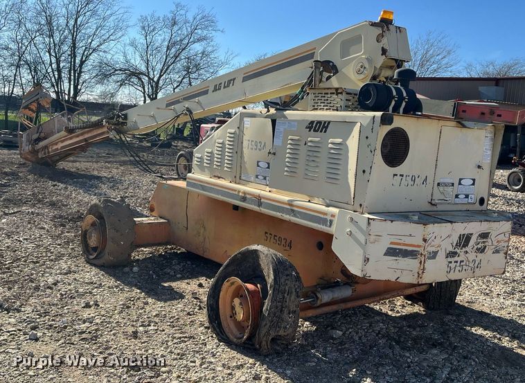 image for item JS9980 1994 JLG 40H boom lift