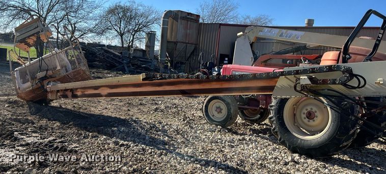 image for item JS9980 1994 JLG 40H boom lift