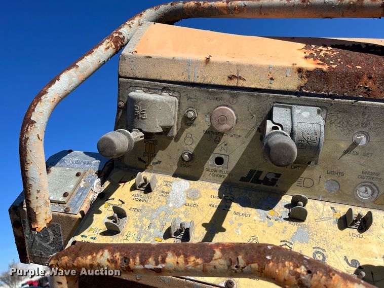 image for item JS9980 1994 JLG 40H boom lift